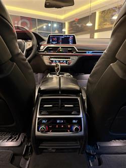 بی ئێم دەبڵیو سیریەس 7